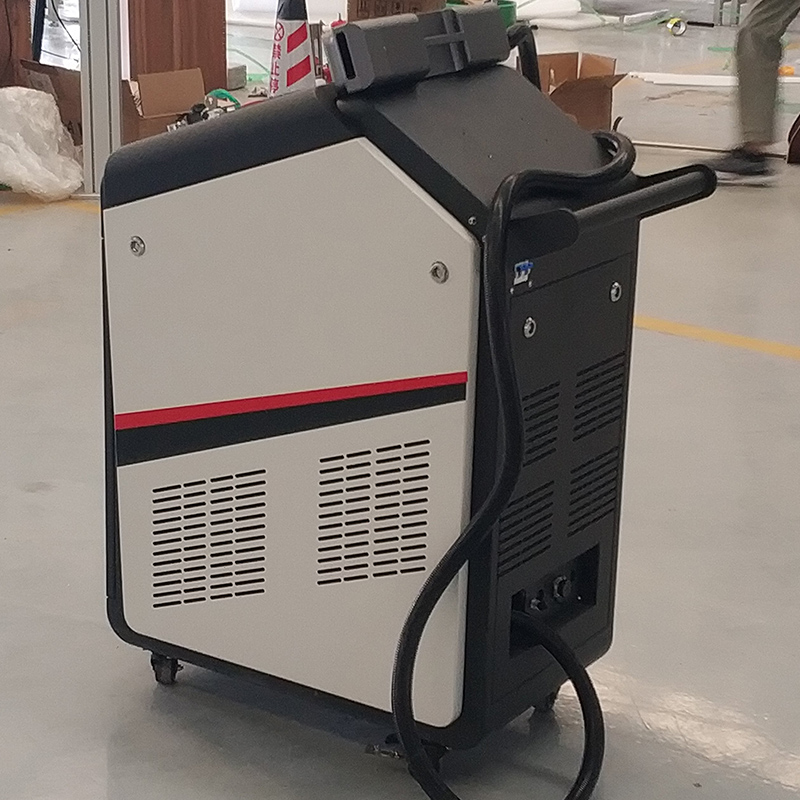 Scanning Wideth 10-80mm Laser Cleaning Machine 2000W for Industrial Mold and Paint Removal