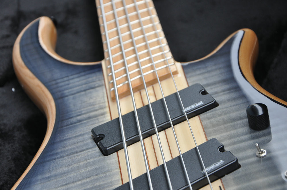5 string custom bass guitar fanned frets electric bass guitar neck through body