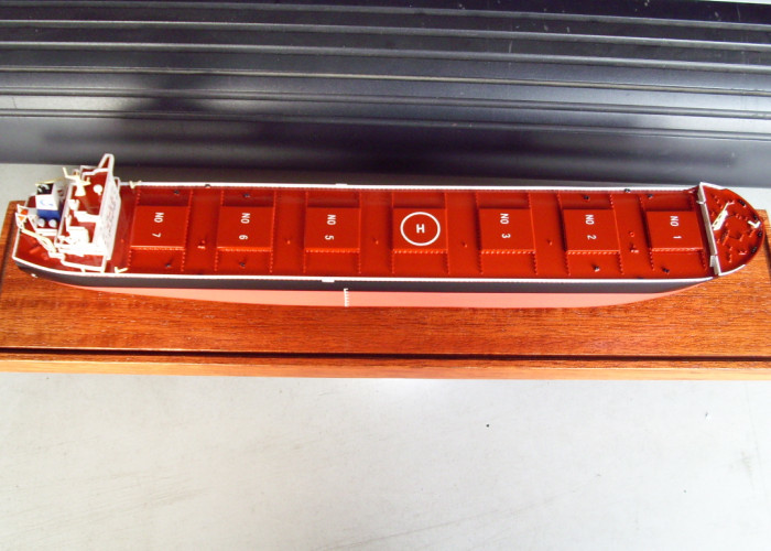 Bulk-Cargo Ship Model , Wooden Boat Models For Club Decoration