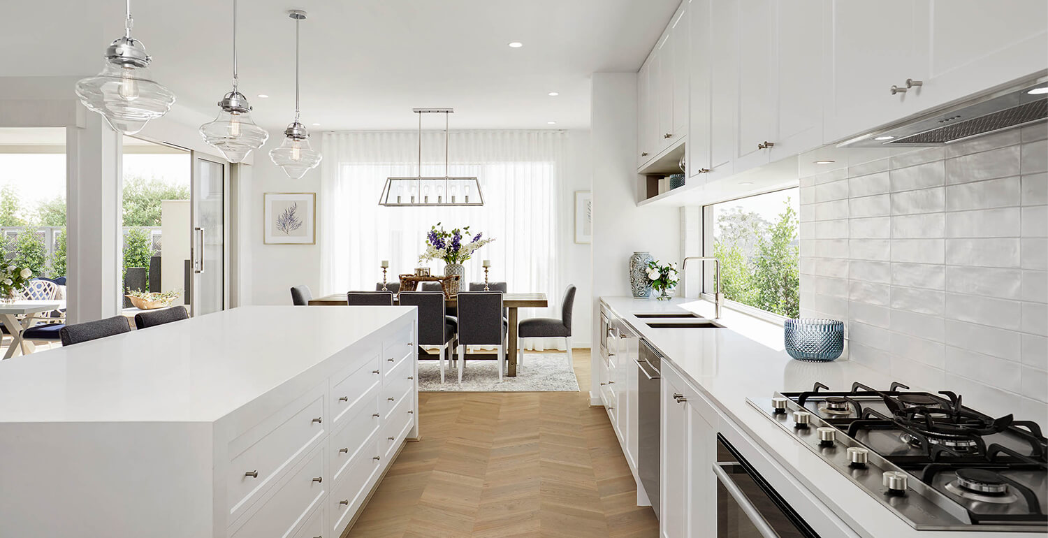 Modern White Shaker Acrylic RTA Kitchen Pantry Cabinet with Magic Corner Design Style