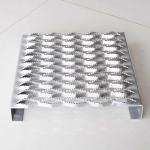 Crocodile Mouth Low Carbon Steel Anti - Skid Stair Treads Aluminum Material