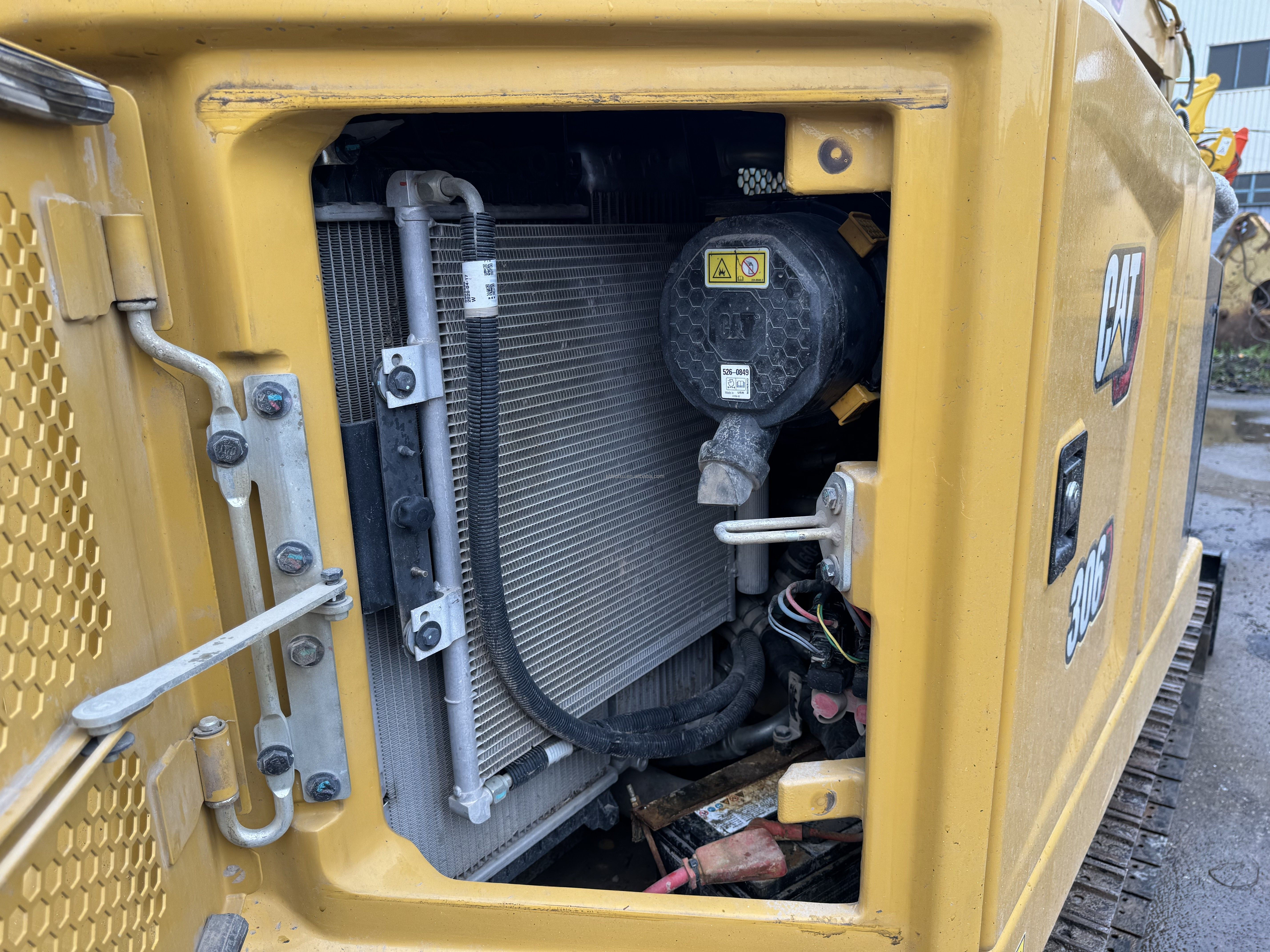 99%NEW Japan mini high-quality used New cat 306 excavator 2023 excavator in good condition 6 TON