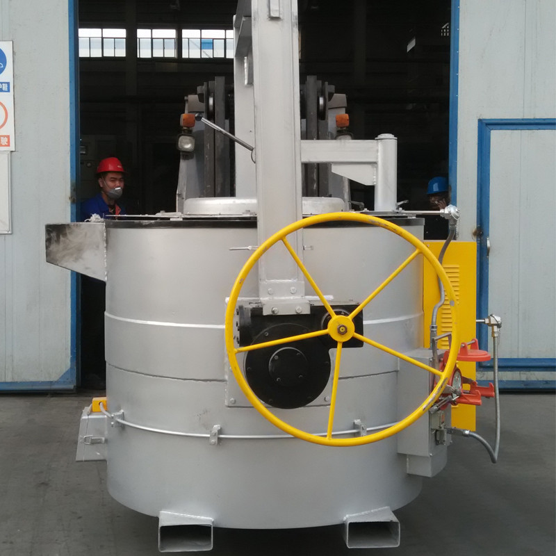 ±1C Temperature Accuracy Melting / Heat Treatment Aluminum Crucible Furnace with LED Display and LCD Display