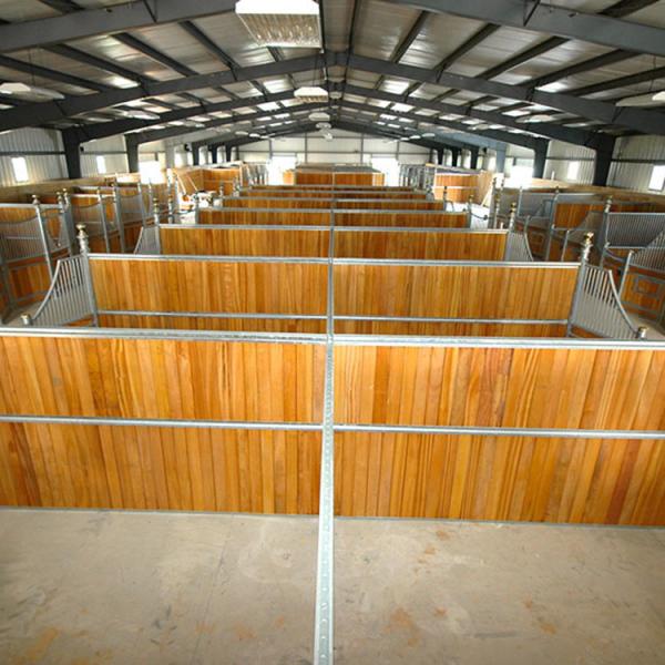 Caballerizas High Density Horse Stall Fronts , Natural Bamboo Portable Horse