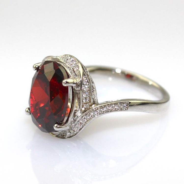 Sterling Silver 9mm x11mm Oval Garnet Cubic Zircon Gemstone Ring(R276)