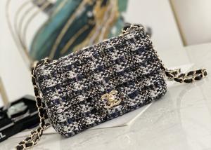 Quality Mouth Cover Luxury Chain Bag Stitching Wool Metal Collocation wholesale
