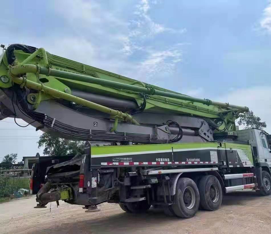 Construction Machine Rental Zoomlion 47meter with Mercedes Benz Truck