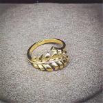 feather ring 18kt gold with yellow gold
