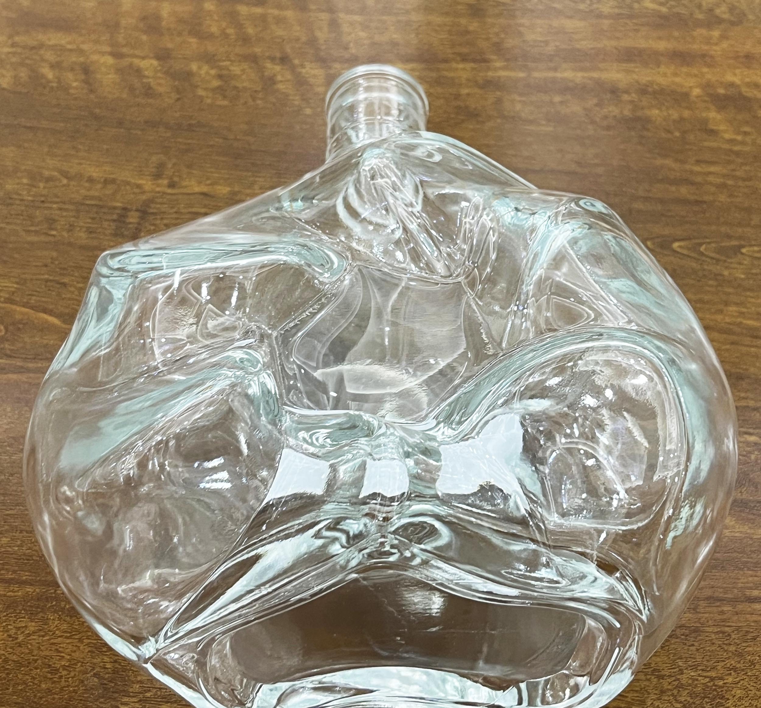 Customized 500ml 700ml 750ml Flint Glass Vodka Bottles with Hot Stamping Surface