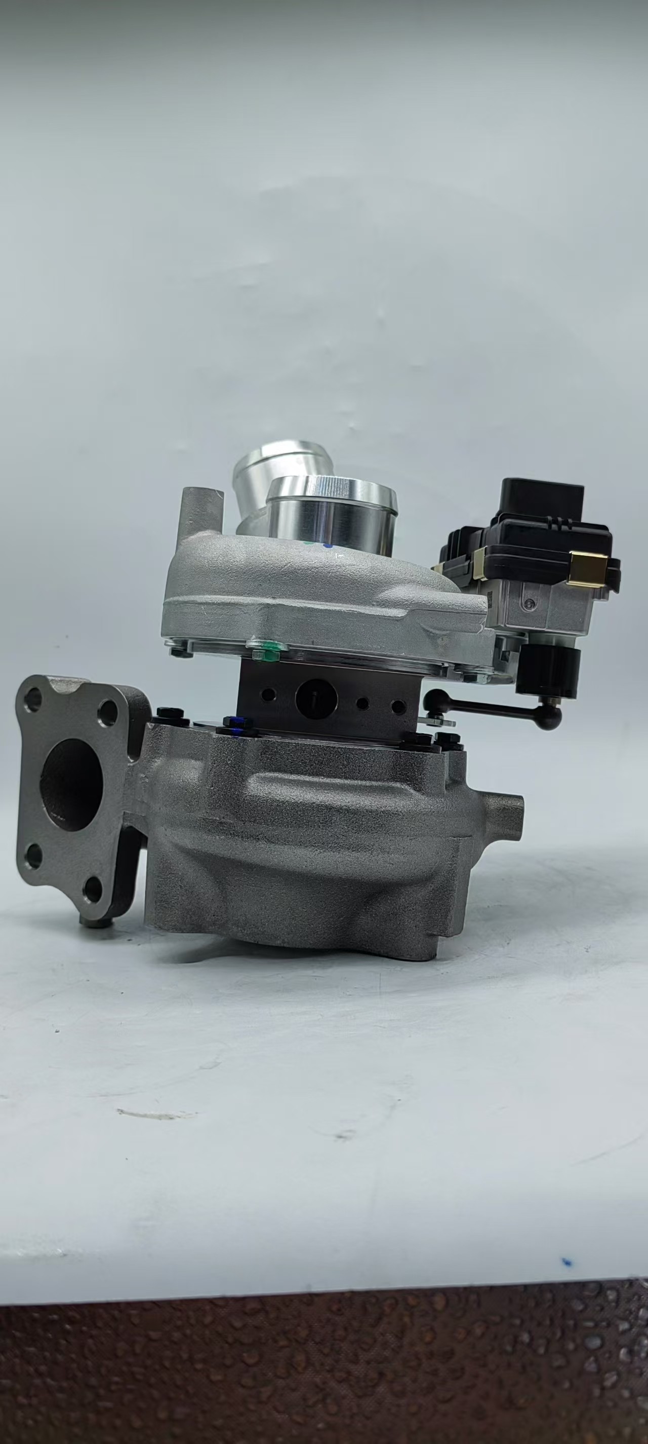 BV45 14411-5X30A 144115X30A Turbocharger with Electronic Actuator for Nissan Yd25ddti