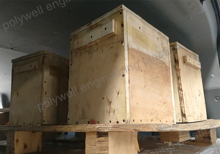 PA66 Thermal Break Plastic Moulding Dies For Plastic Extruder Machine
