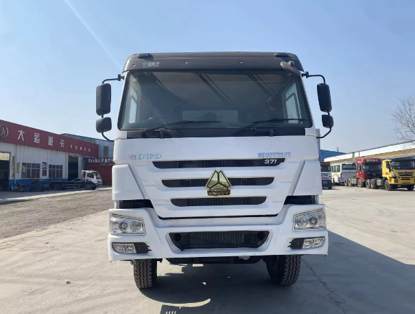 SINOTRUK howo 371hp 400hp new dump truck heavy duty 6x4 tipper truck with lower price
