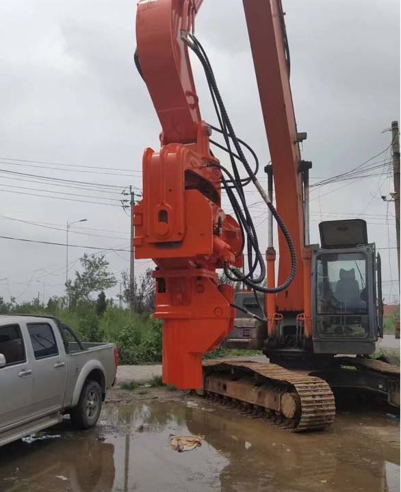2600 Kg Sheet Piling Attachment For Excavator 360 Degree Hammer