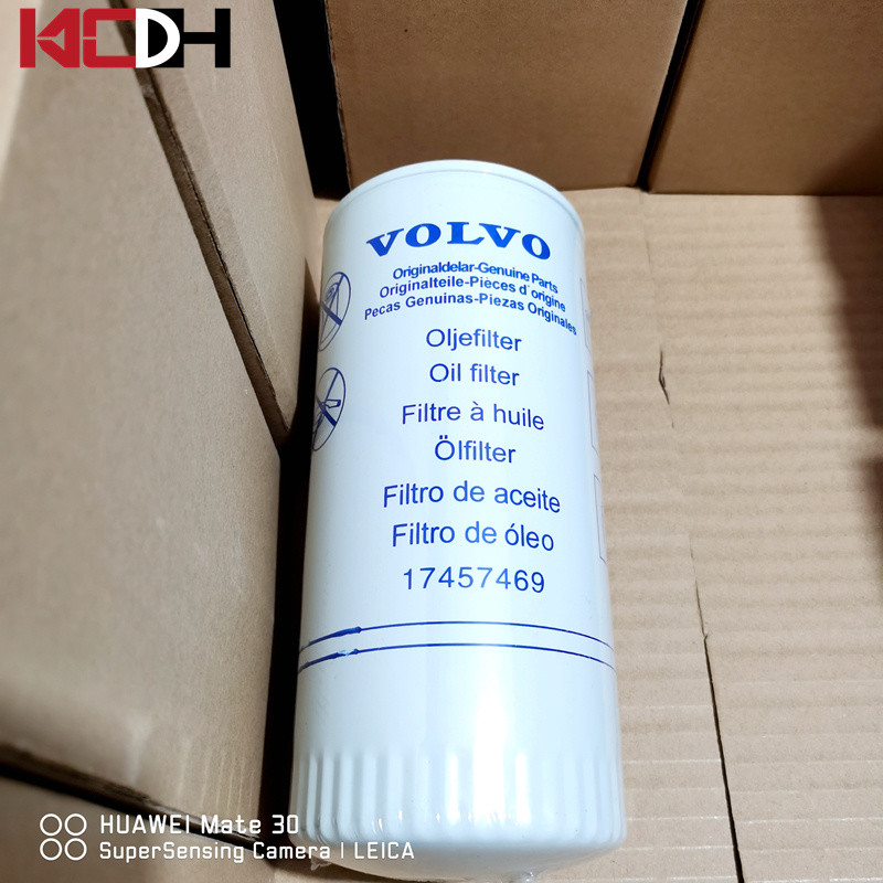 EC210B Excavator Engine Parts Oil Filter Element 17457469