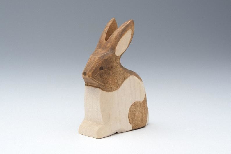 Beech Ashtree Wood Carved Bunny Rabbit Figurine OEM Logo