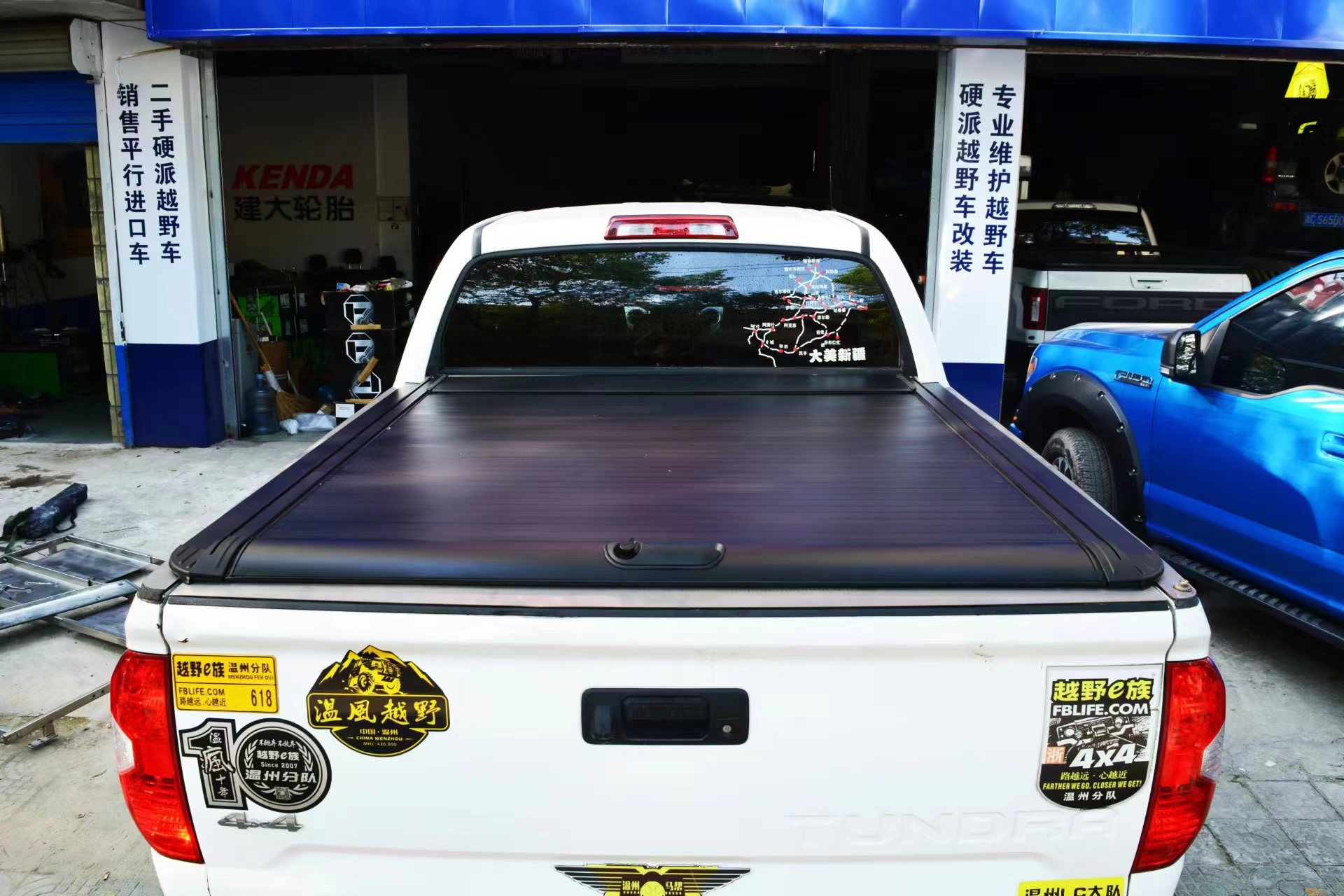 Manual Retractable Tonneau Cover for GMC Toyota Nissan Mitsubishi Dodge Ford Ranger
