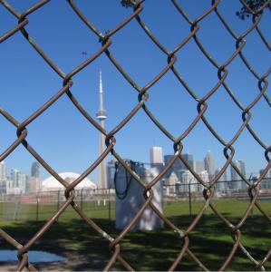 China High Quality garden iron galvanized chain link fence, trellis for sale wire stock pvc chain link fencing on sale