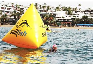Quality PVC Inflatable Swim Buoys Inflatable Triangle water buoy floating buoy for water sport wholesale
