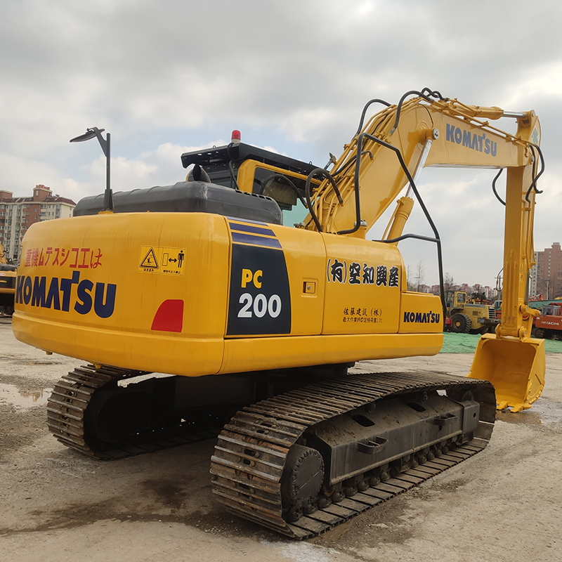 20 Ton Operating Weight Komatsu PC200 Excavator with Original Color Second Hand