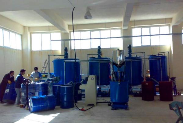 Cheap Semi - Auto Low Pressure Polyurethane Foaming Machine For Foaming Mattress and Sofa for sale