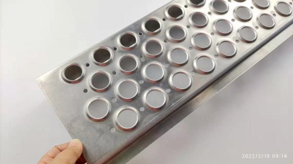 Cheap Raised Round Hole Roof Safety Walkway Steel Grating Industrial for sale
