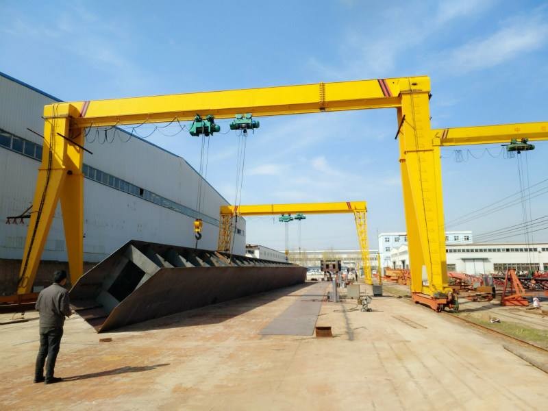20m/min Hoist Travel Speed Container Gantry Crane with Siemens Main Electrical Part