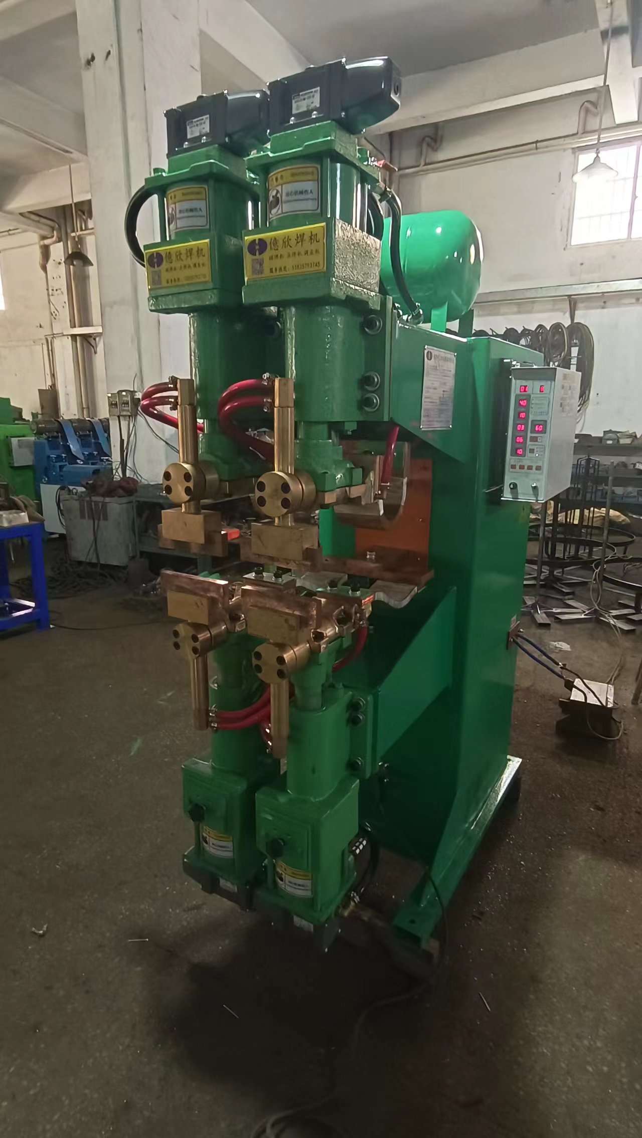 YXF-80 Pneumatic Platoon Welding Machine Engine-Powered Spot Welder for Welded Mesh