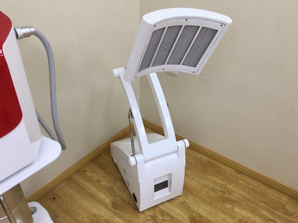Anti Aging PDT LED Light Therapy Machine For Acne & Scar Treatment No Side