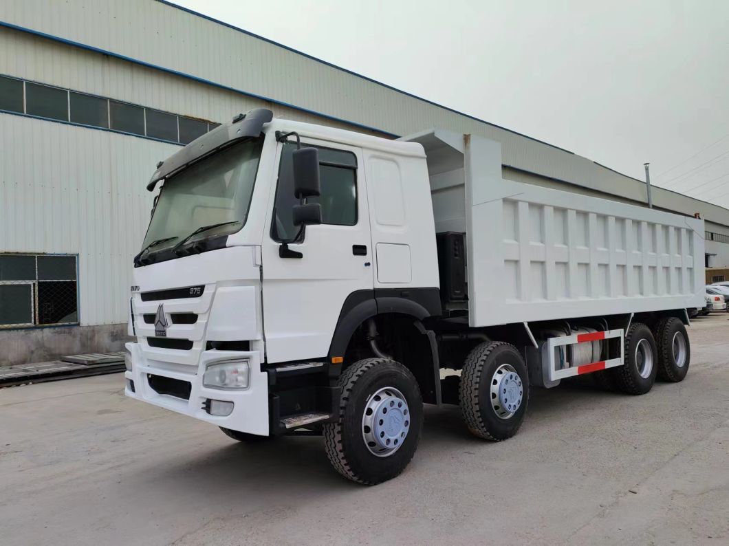 HOWO 8*4 Dump Truck White Transportation 375HP Sinotruk 12 Wheels