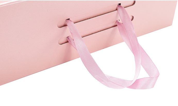 38*27.5*13.5cm Custom Fancy Design Paper Foldable Magnetic Gift Box with Ribbon Handle