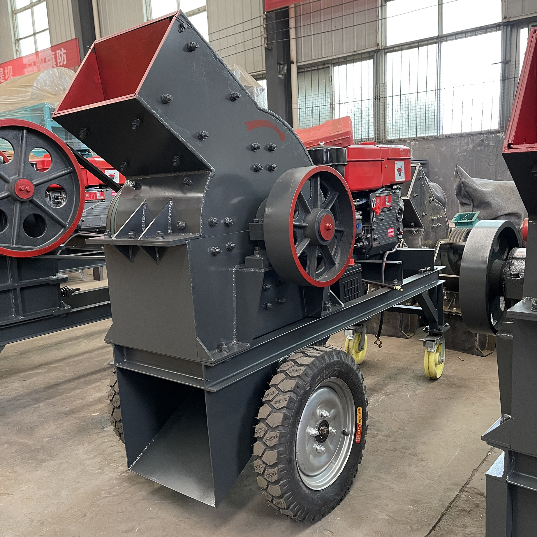 PC300x200 Reversible Hammer Mill Crusher Feed Particle Size 100mm