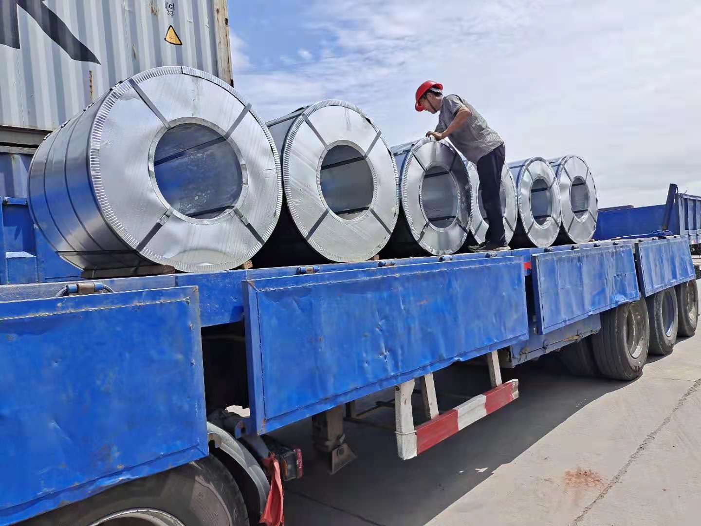 Steel Coil Hot Dipped A792 Aluzinc Galvalume Sheet Aluzinc Zinc Aluminum Alloy Coated GI Coil Package Sea Worthy Packing