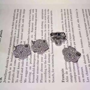 Quality Genuine 18 Karat Gold Van Cleef &amp; Arpels Sweet Alhambra White Gold Pendant Necklace wholesale