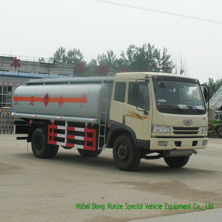 FAW 15000Liter Mobile Fueling Trucks / Fuel Tanker Truck With PTO Fuel Pump