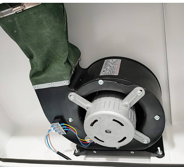 25m/S Clean Room Shower With Built-In Fan And HEPA Filters For Multiple Persons