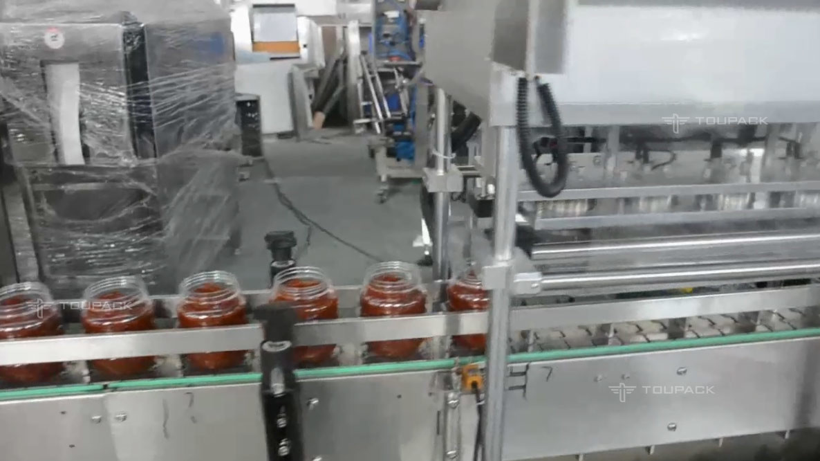 PLC Sauce Packaging Machine Thick Broad Bean Sauce Filling 4 Head Liquid Filling System
