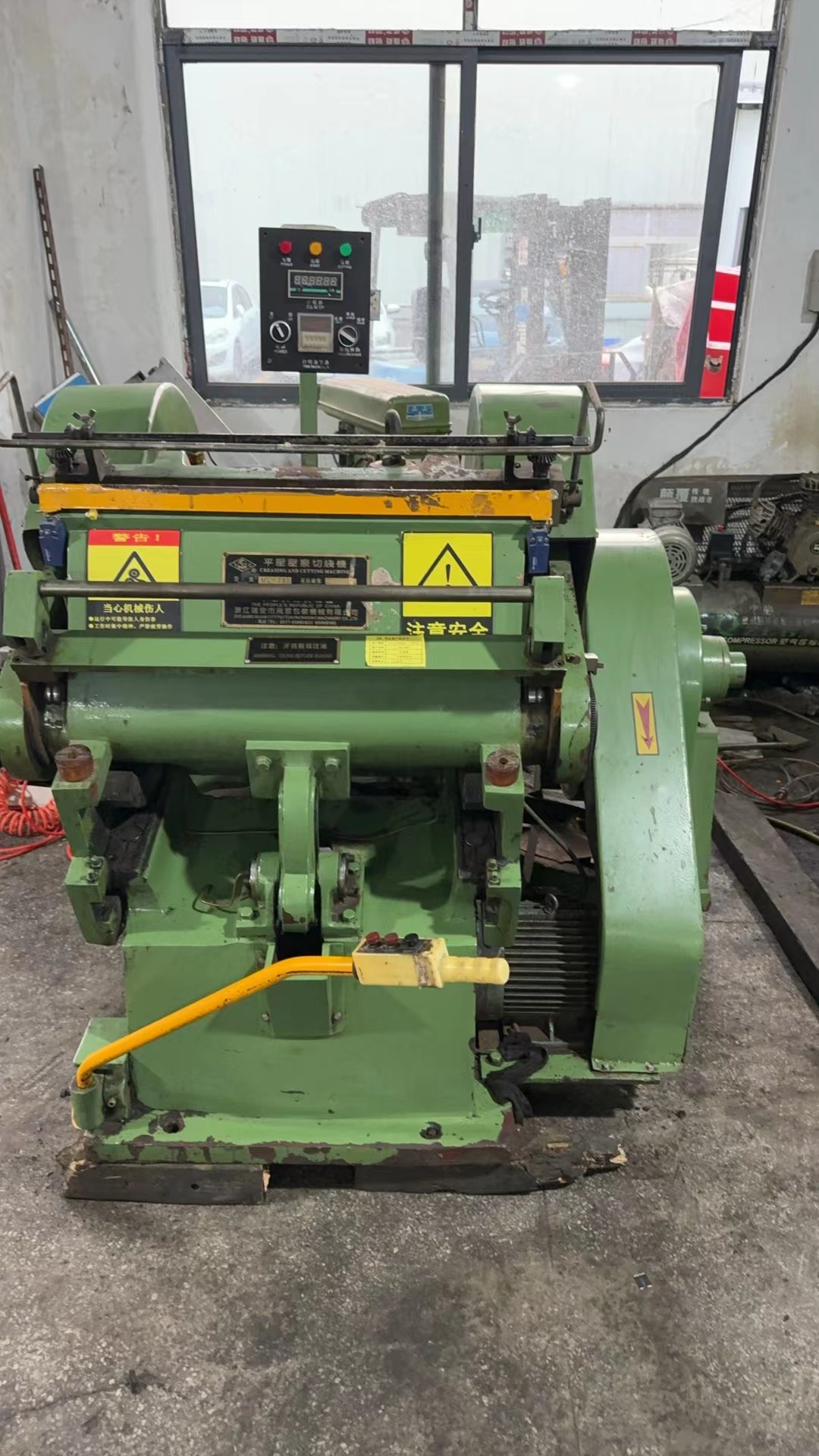 Used Feiyun 750 Die Cutting Machine Automatic Grade Automatic For Cutting