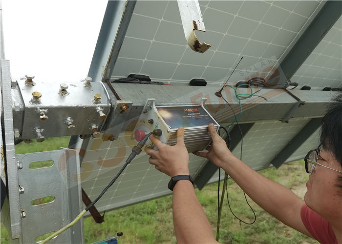 Ground Mount Single Axis Solar Tracker 24VDC Solar Powered Tracker