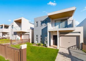 Quality Energy Saving Affordable Prefab House Steel Structure Villa Modern Two-stories Building wholesale