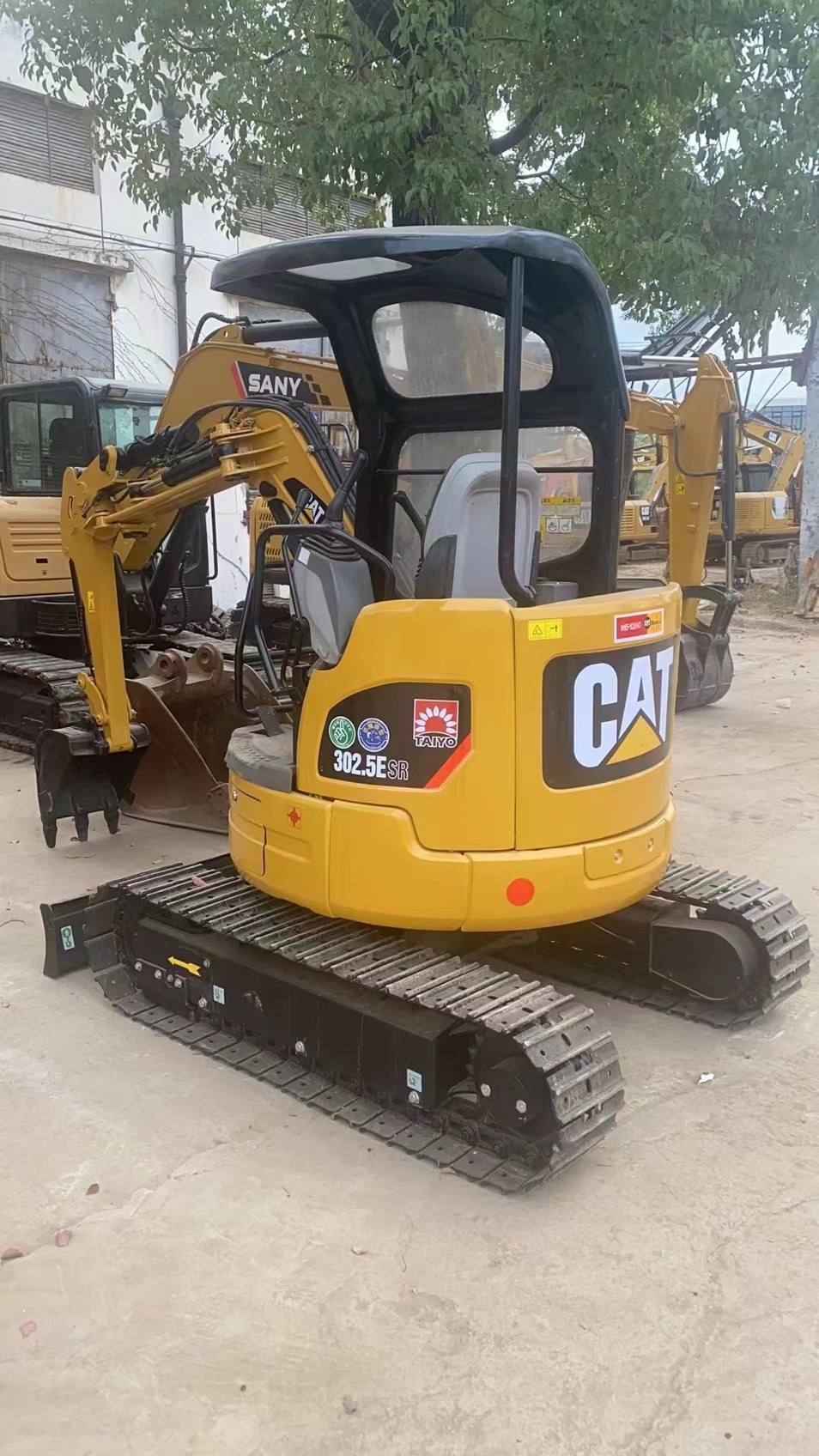used crawler excavator CAT 302.5 with cheap price 3ton