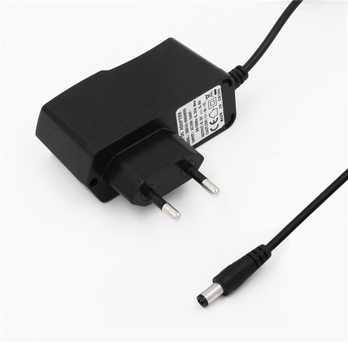 Short Circuit Protection 65W GaN Charger with QC4.0 PD and USB C Ports EU/US/UK Plug
