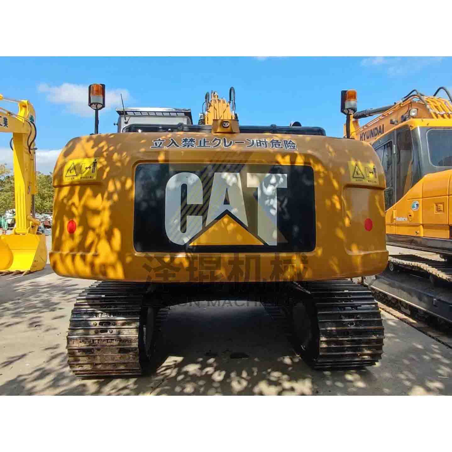 Japanese CAT320D2 Excavator Heavy-Duty Multifunction Crawler Digger