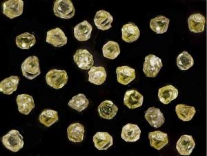 Quality High Purity Monocrystalline Diamond Fine Grained Good Transparency FSD20 wholesale