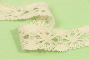 Quality 3.3cm Width Cotton Crochet Lace Trim Nonstretched With Floral Ornament wholesale