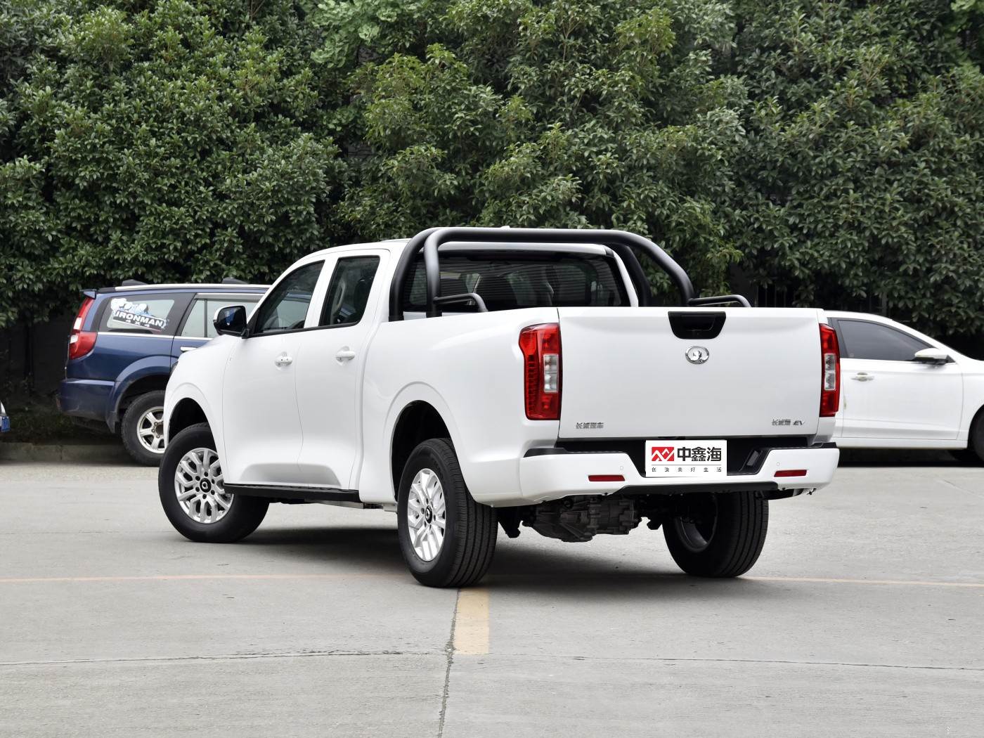 China's sales king GWM electric pickup truck Cannon EV four-door five-seater driving range of 405KM EV pickup truck