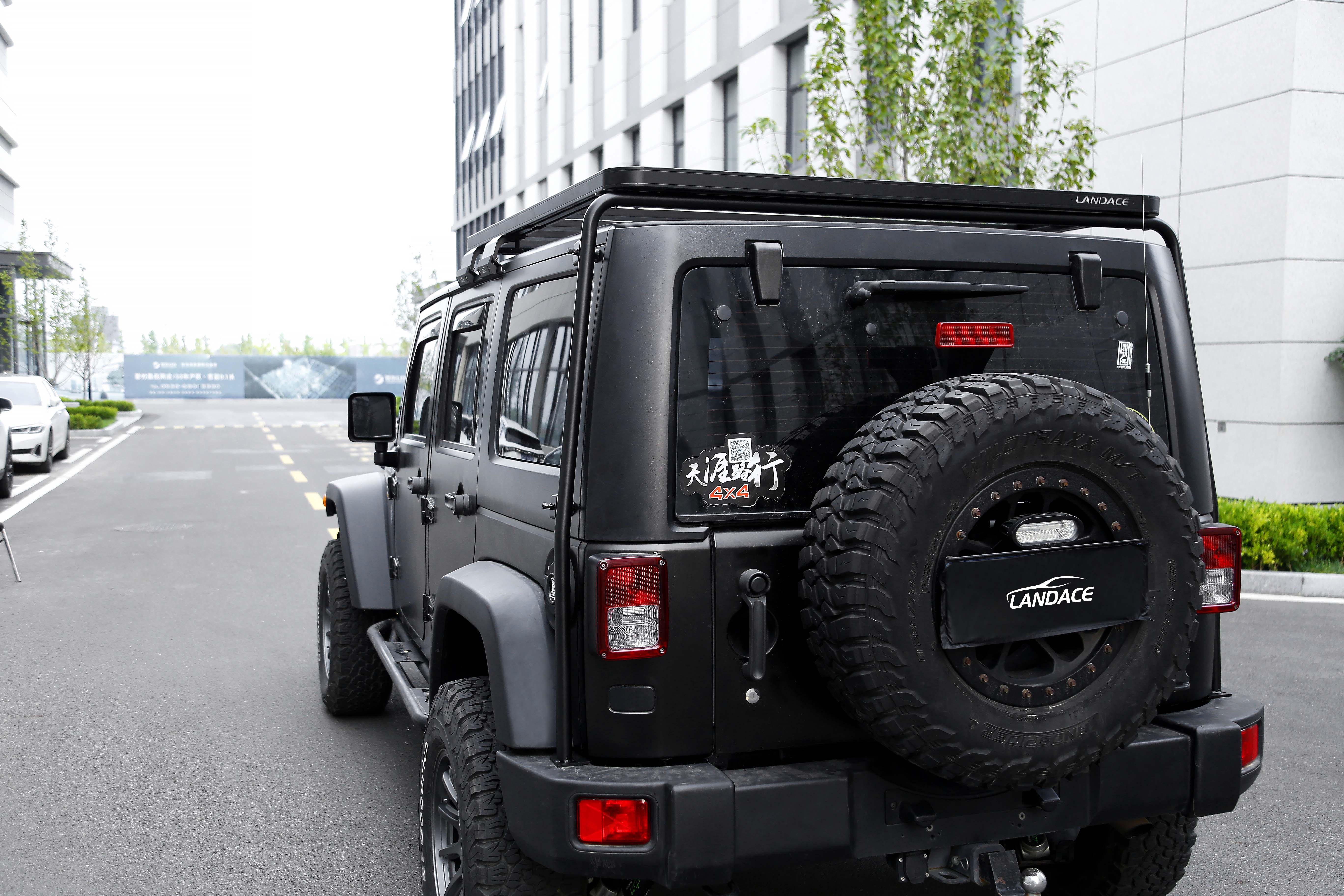 28KG 4X4 Aluminum Alloy Wrangler JK 4 Door Flat Luggage Carrier Car Roof Racks for Jeep