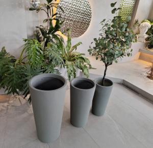 Quality Outdoor Garden Fiberglass Flower Pots Large For Real Or Artificial Tree wholesale