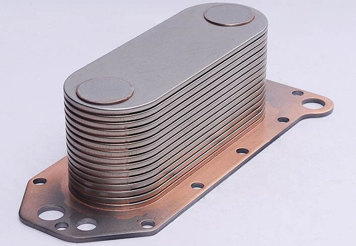 Custom Diesel Engine Oil Cooler C5284362 Metal Material Corrosion Resistance