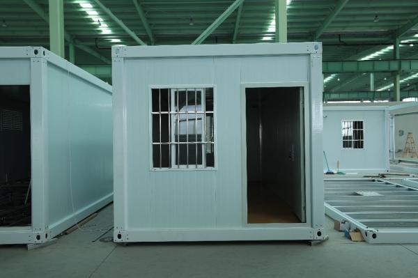 Rugged Corrosion Resistant Flat Packed Container House Moveable Living Storage