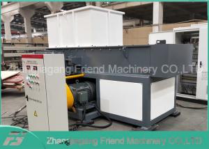 Quality 37kw 500kg/H Waste Plastic Water Bottle Crusher Machine Low Noise wholesale